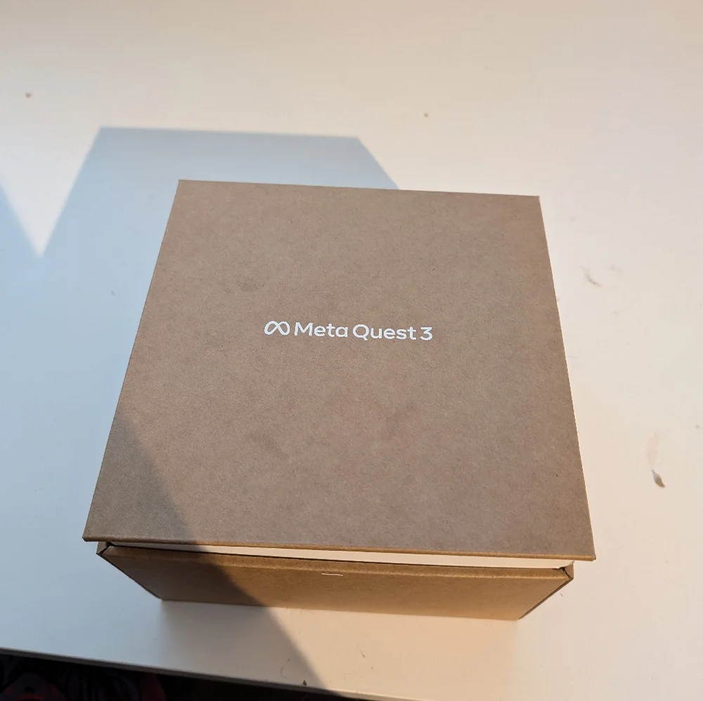 Meta Quest 3 (Virtual Reality)